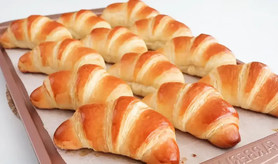 Pâte à Croissant : Recette Facile et Astuces pour Croissants Maison Parfaits