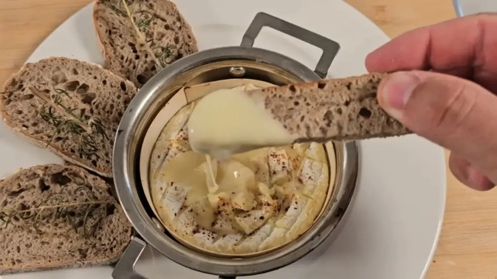 Recette Camembert au Four : Un Délice Crémeux à Partager