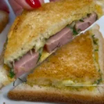 Petit-Déjeuner Rapide : Amour du Sandwich Saucisse